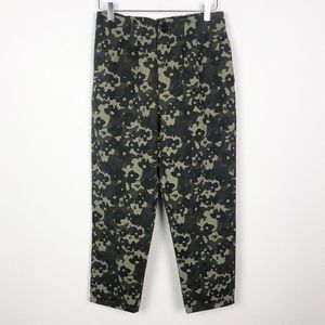 ✨Anthropologie✨ Floral Camo Trousers ❤️